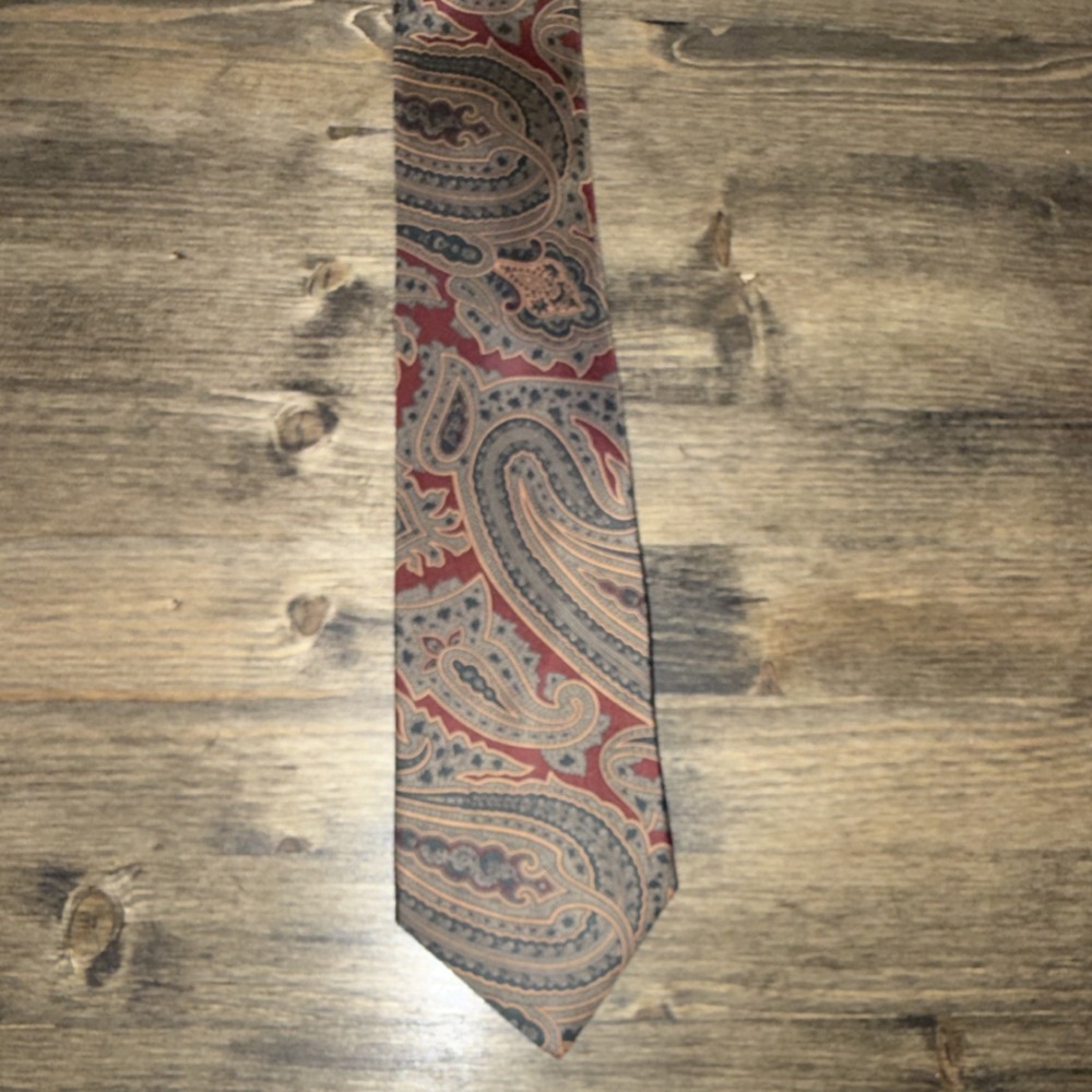 Levy's 100% Silk Men's Tie: Paisley Red Blue Beige Abstract